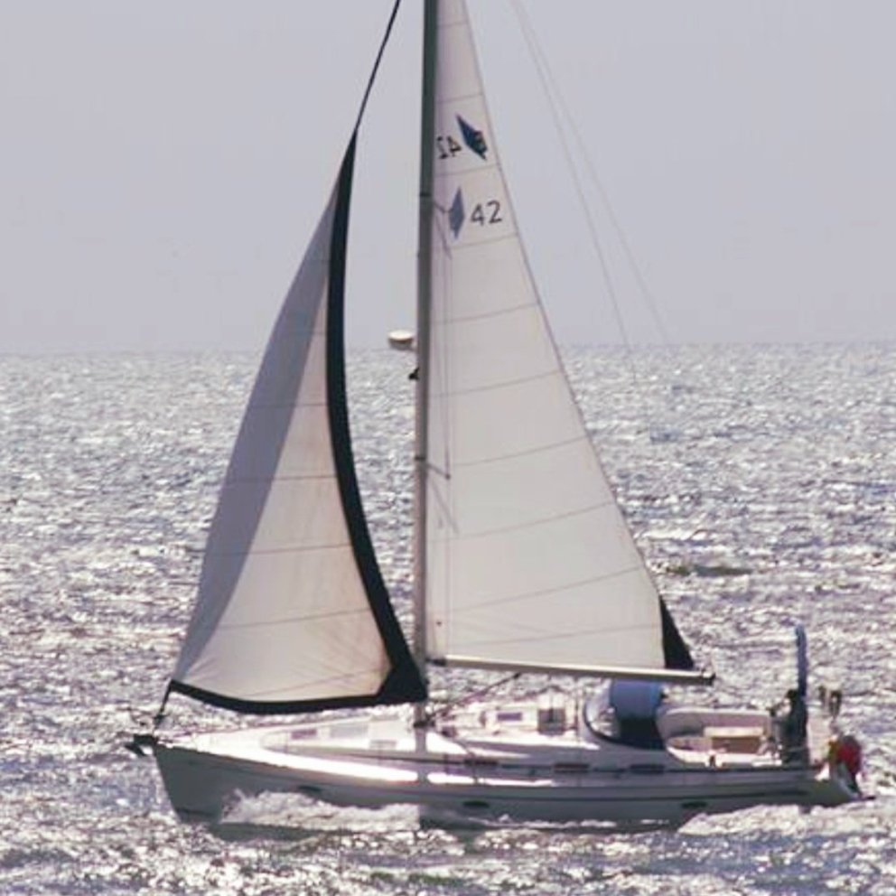 Siglinganámskeið fyrir fullorðna á kjölbátum.